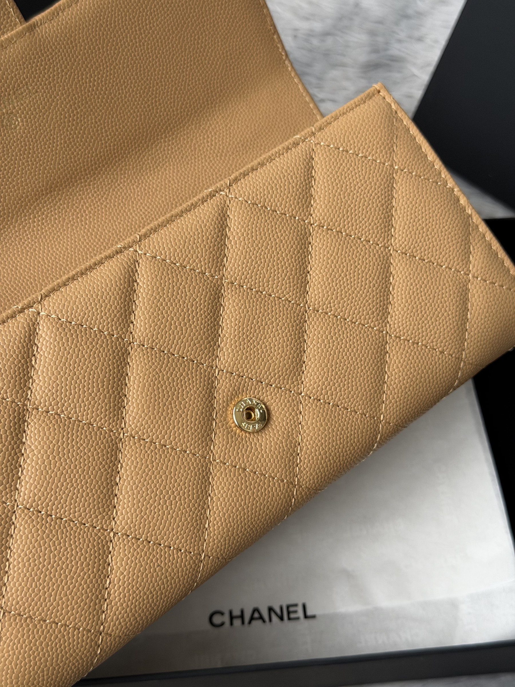 Ch**el wallet 80758 10x19x3cm