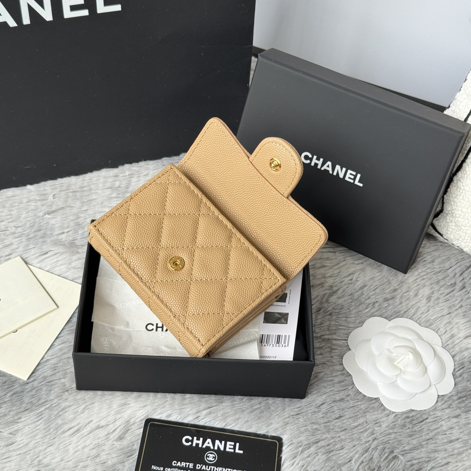 Ch**el card holder 10.5x7.5x3cm