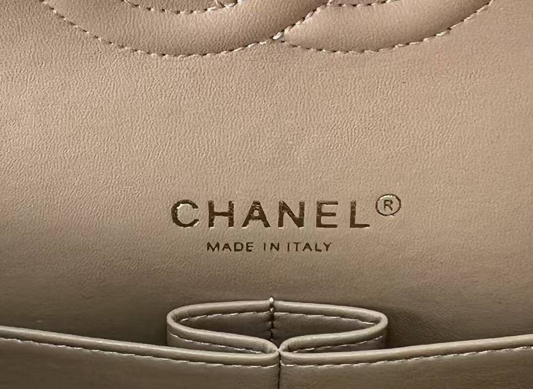 Ch**el Classic Flap Bag 25x15x6cm