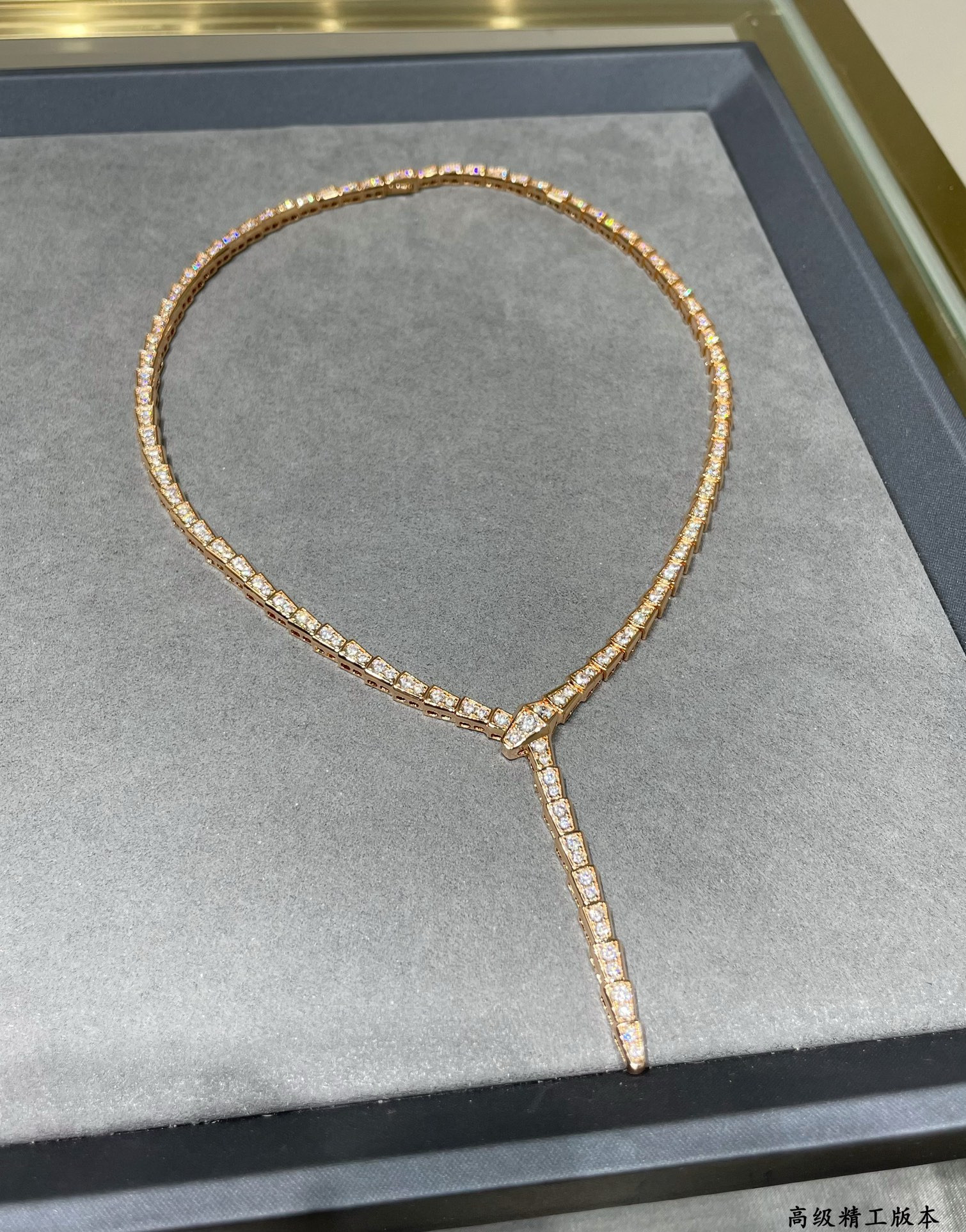 Bv1g*ai Thin snake Necklace(No refund or exchange)