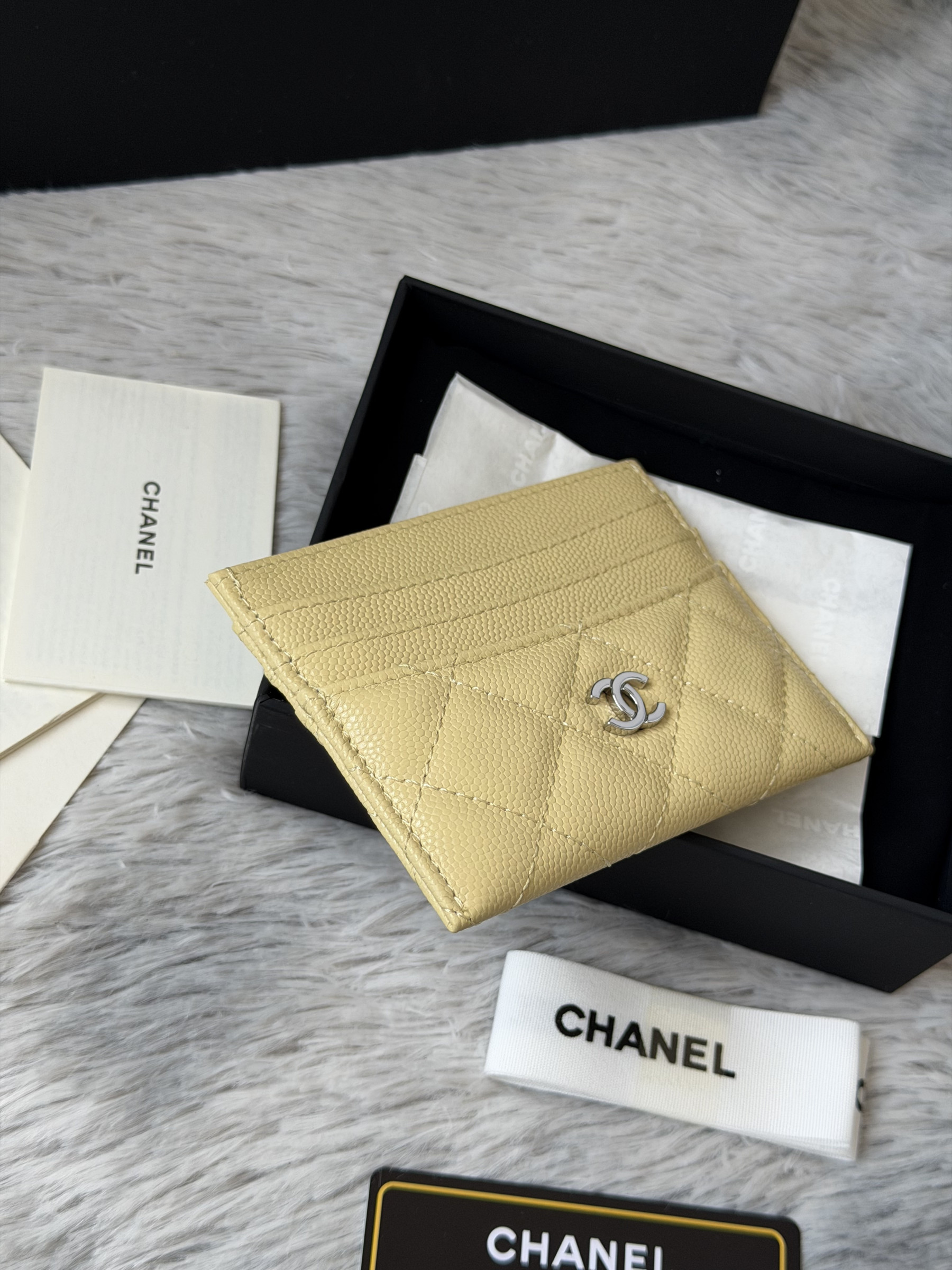 Ch**el card holder as4472 11x10cm