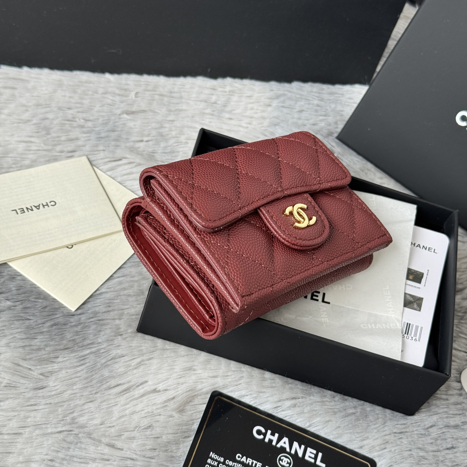Ch**el card holder 10.5x7.5x3cm