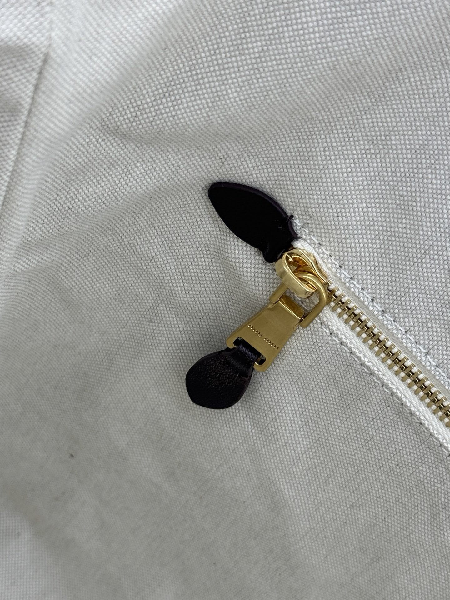 Miu Miu IVY Bag 37x 36x18cm