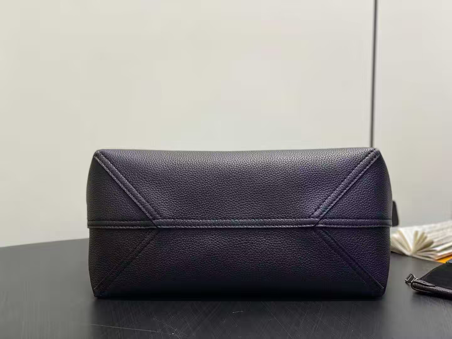 LV Verso Hobo M27022 33 x 15.5 x 30cm