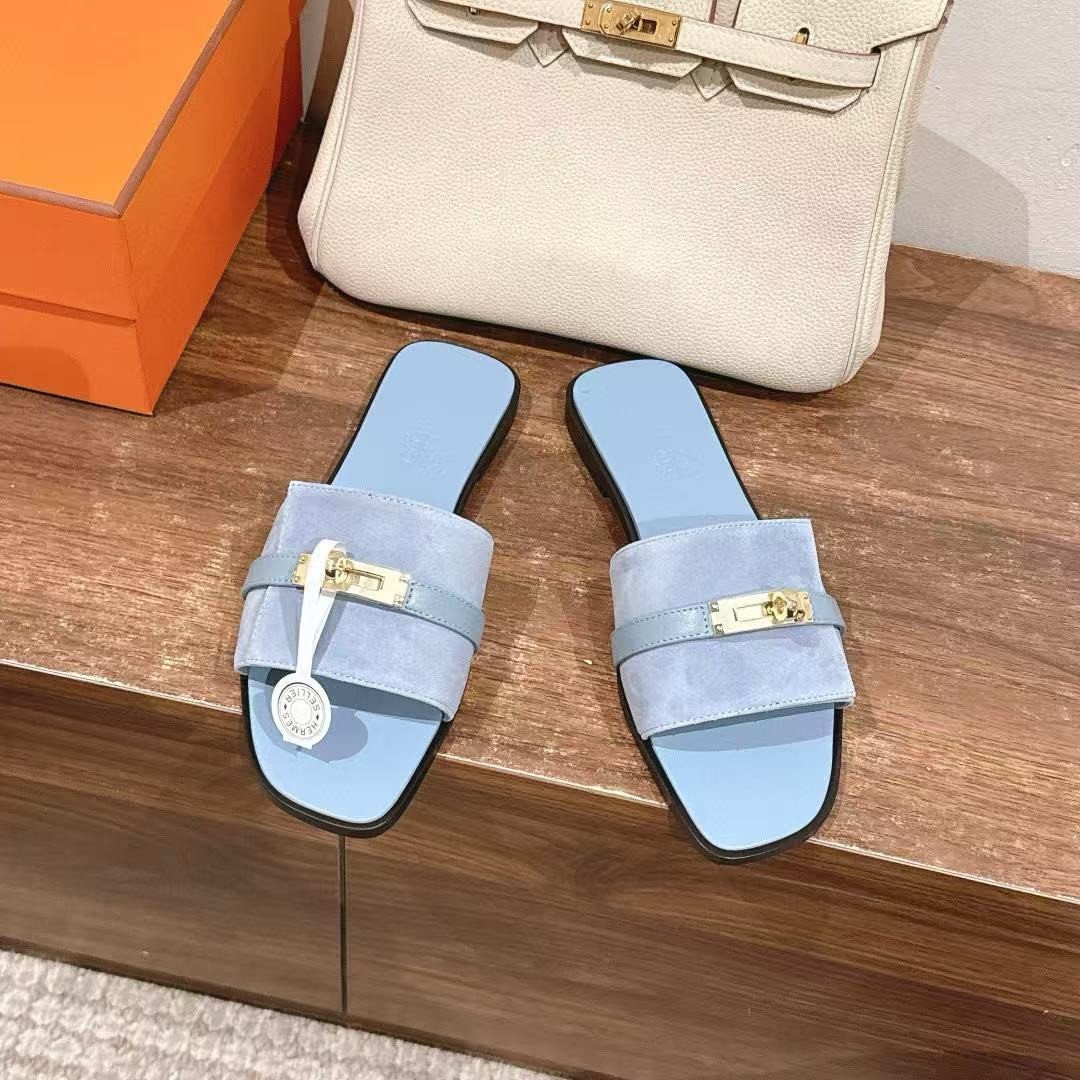 UA H**me5 Giulia sandal