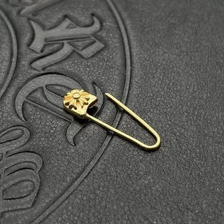 Ch*0me He**ts Earrings