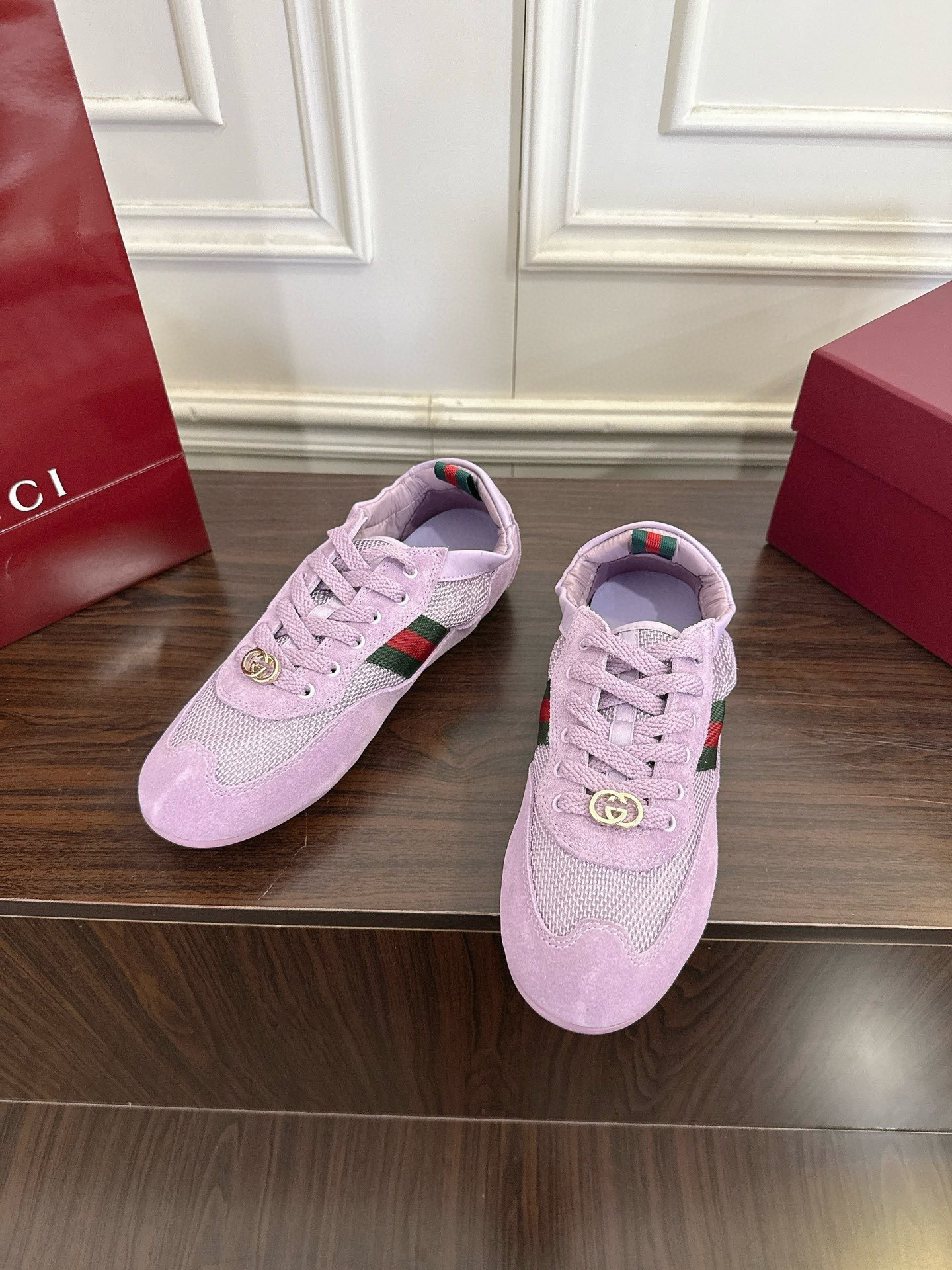 UA Gucci Women