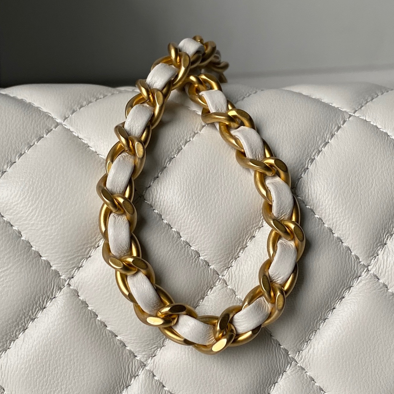 Ch**el MINI FLAP BAG 13.5x17x8cm