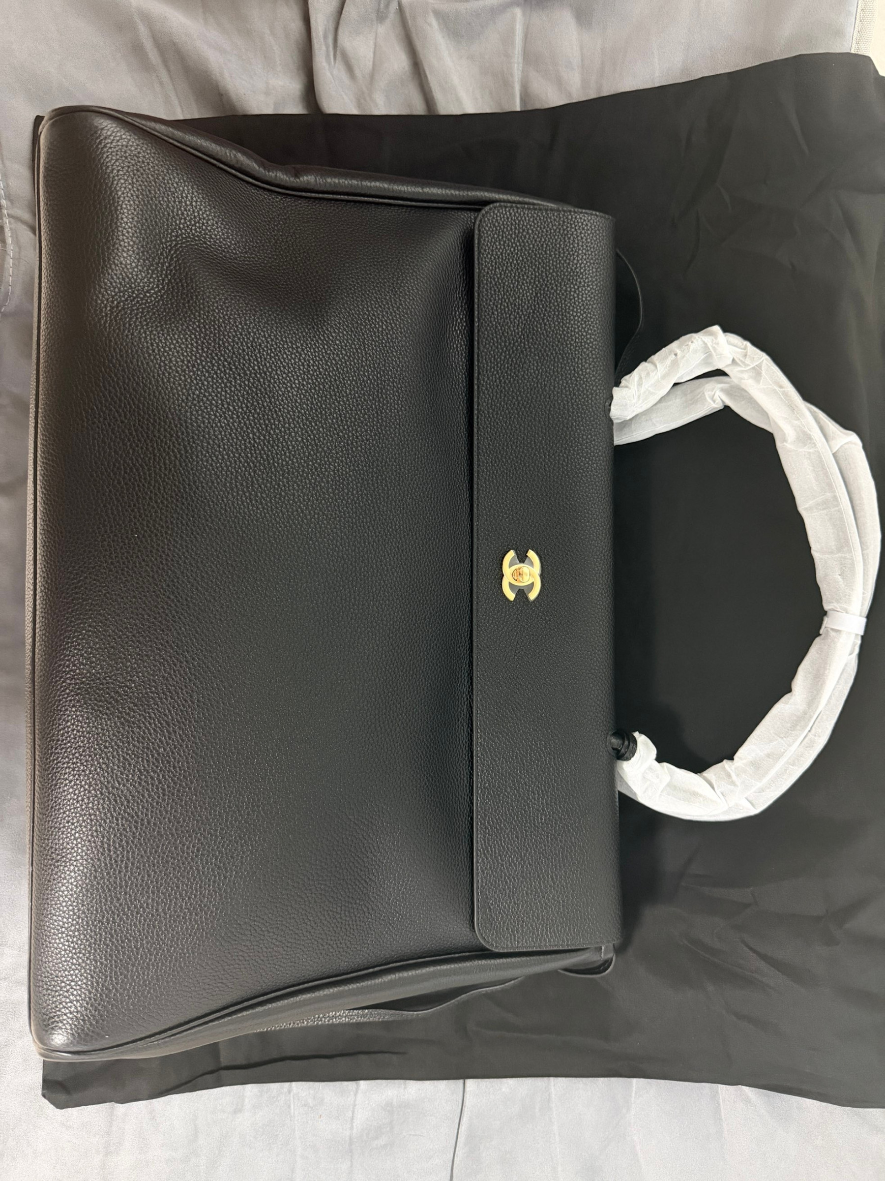 Ch**el large shopping bag grained calfskin & gold-tone metal as6289 33x43x17.5cm