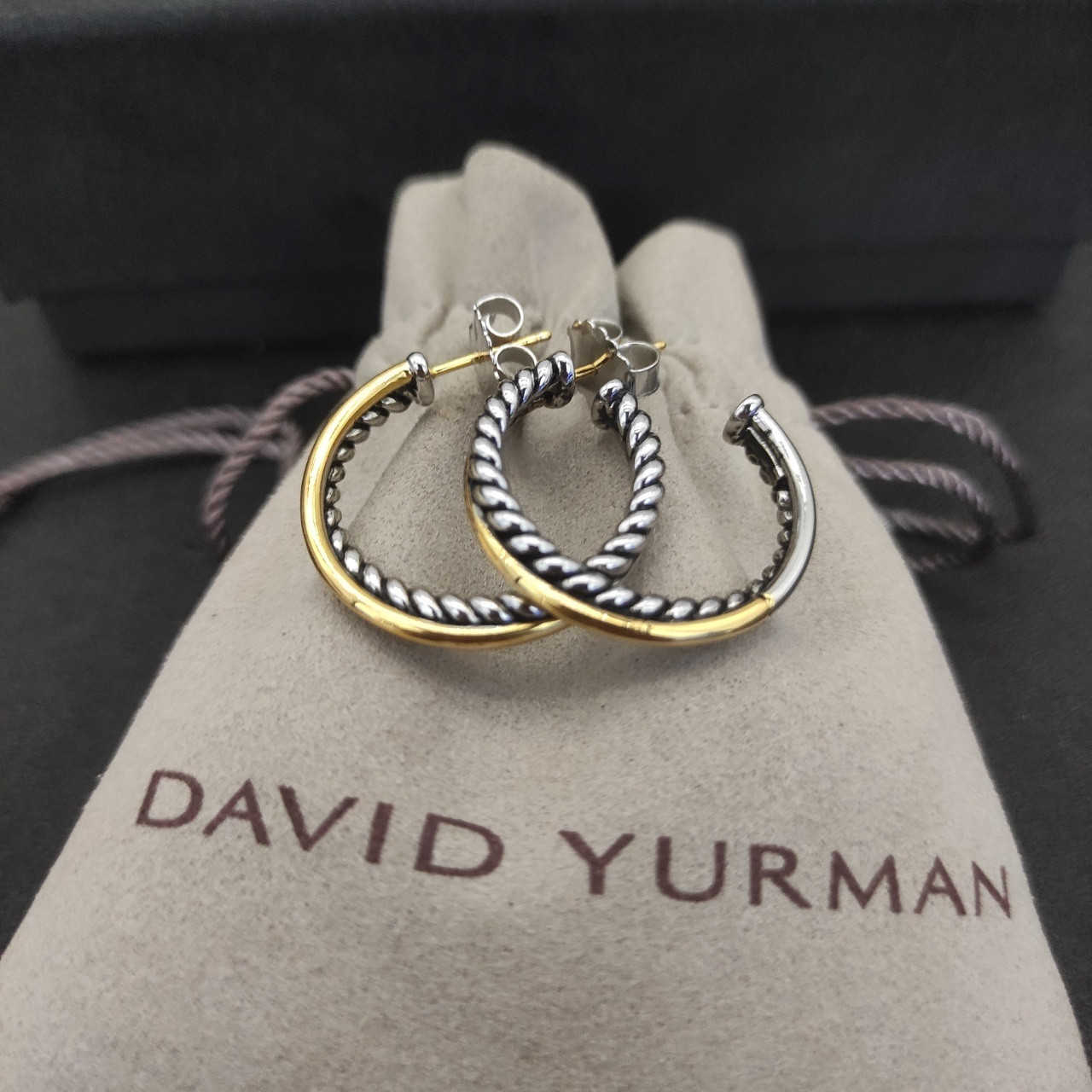 David Yurman lemniscate Earrings(Inner diameter about 2cm)