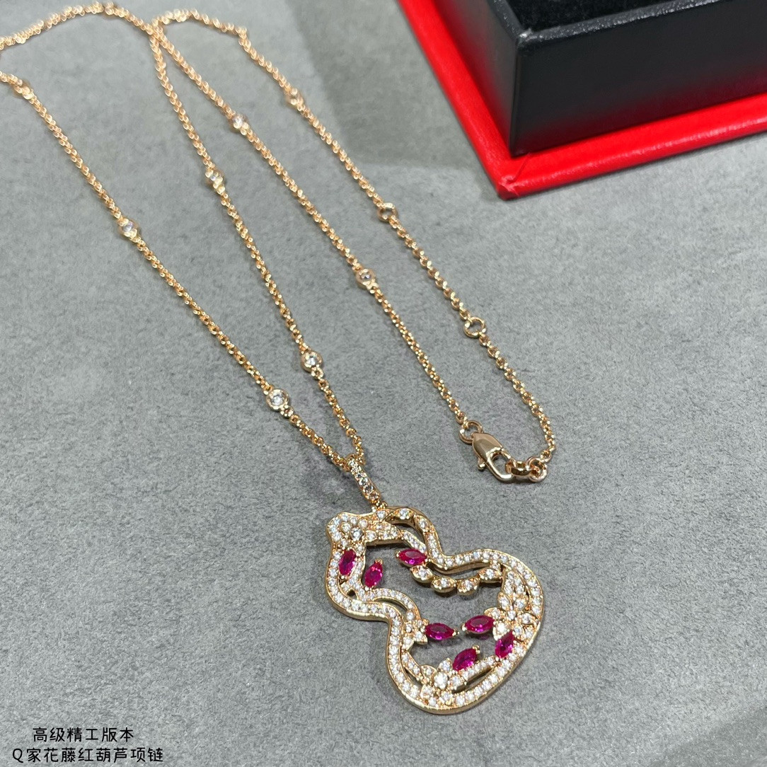 Qeelin Vine Gourd Necklace