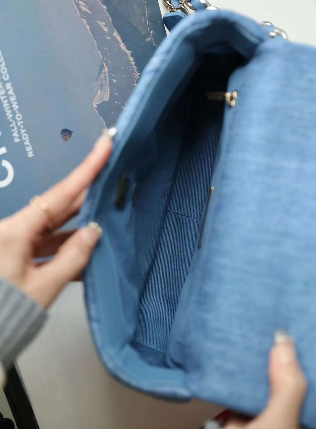 Ch**el denim quilted medium 19 bag 30cm