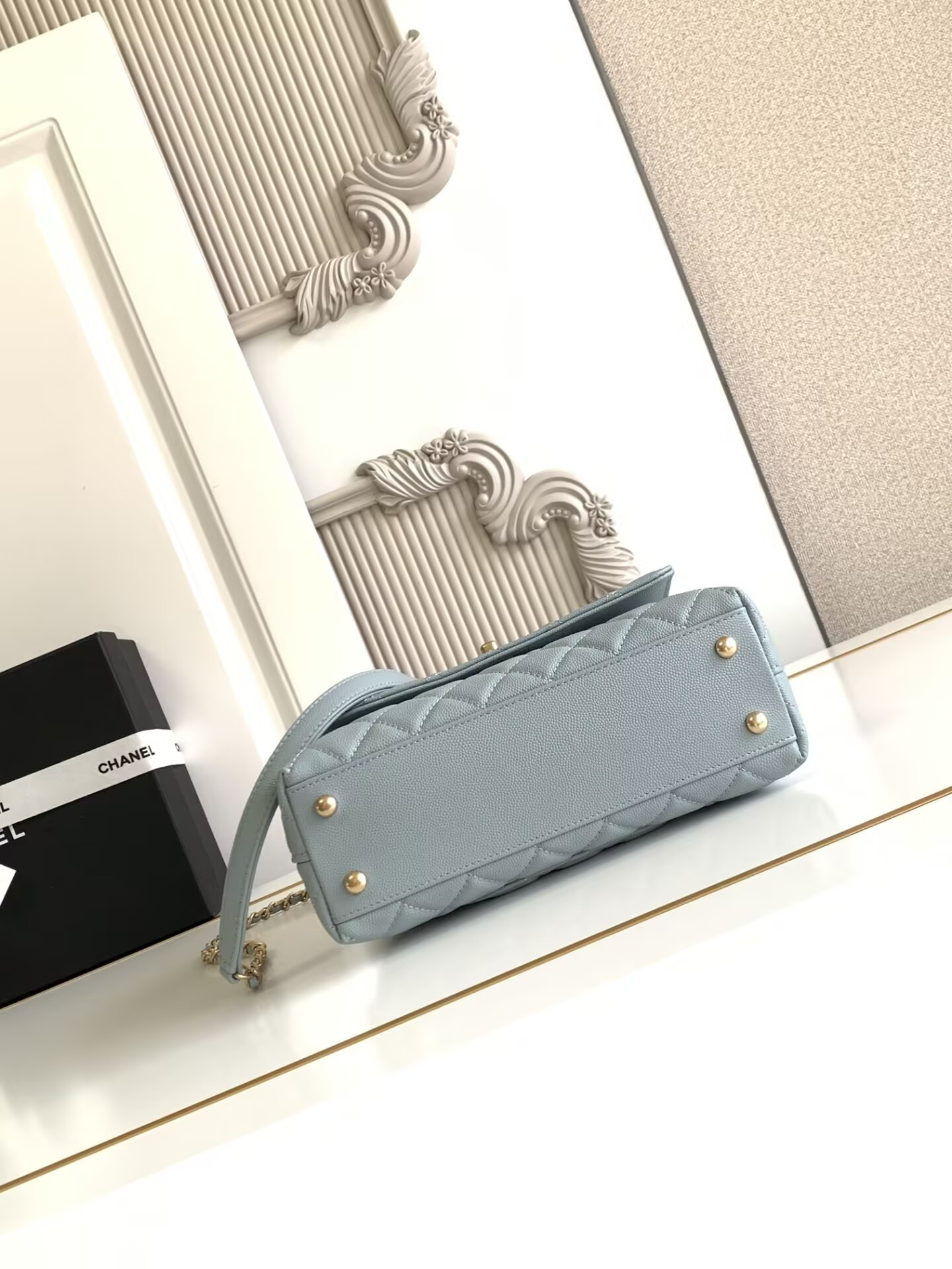 Ch**el Coco Handle Bag 23cm