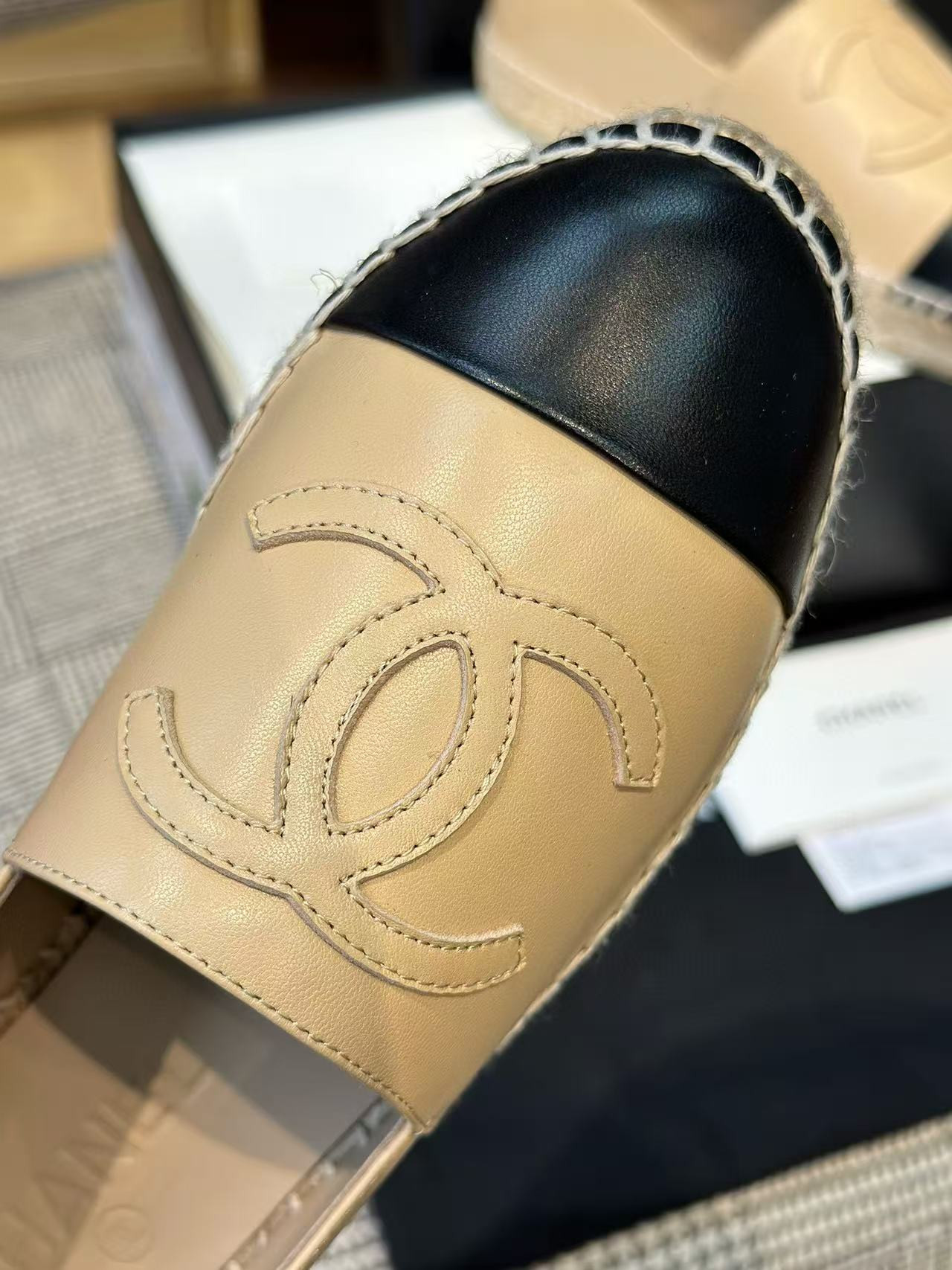 UA Ch**el ESPADRILLES