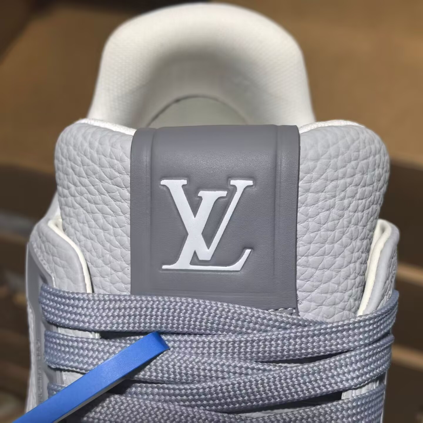 UA LV trainer Sneakers
