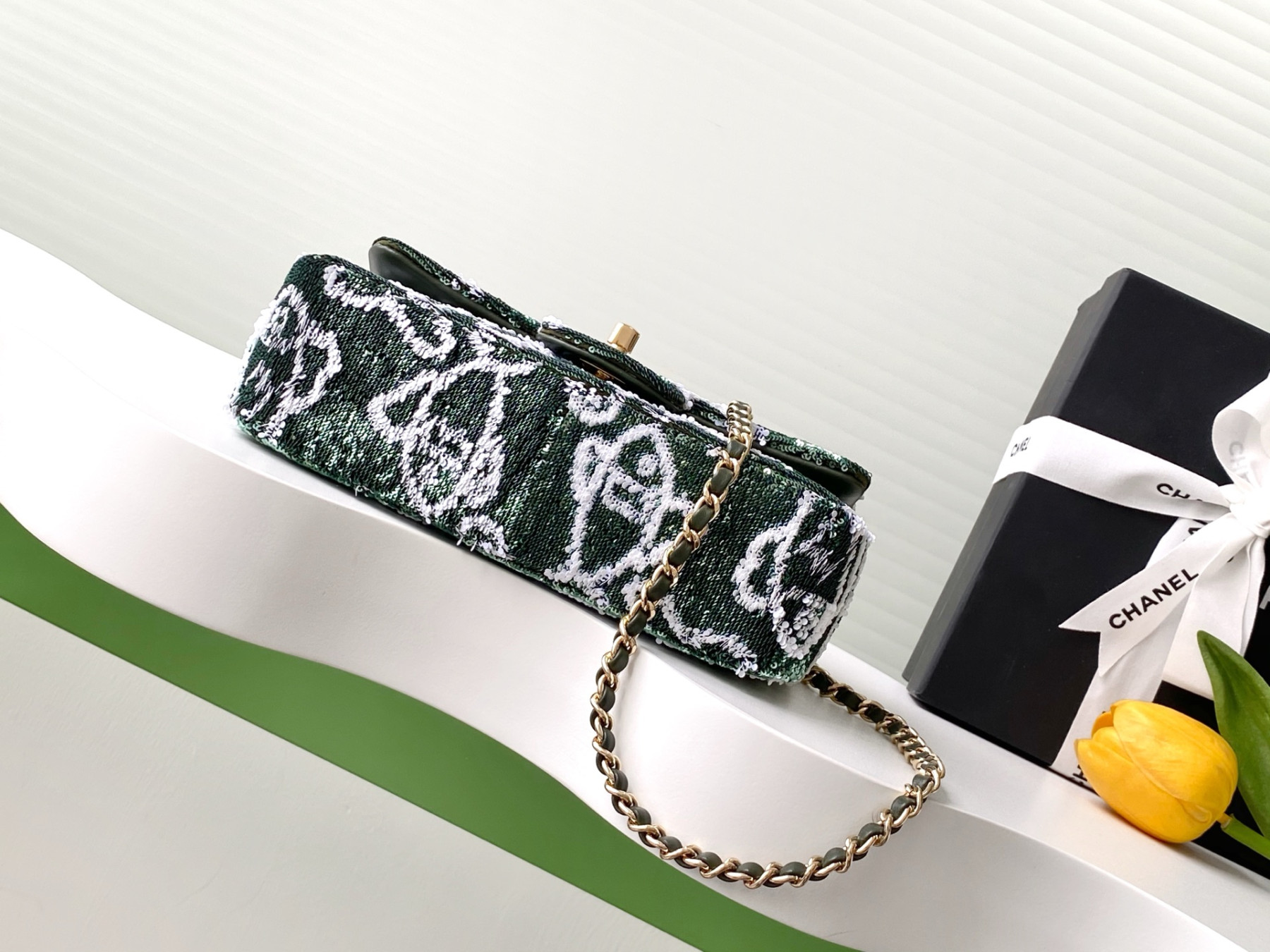 Chanel Flap Bag 14x21x8cm