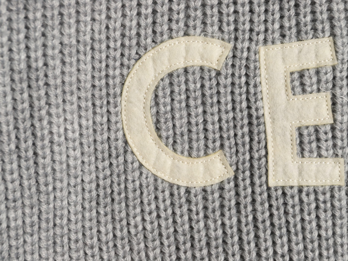 Ce1i*e 21Fw Sweaters
