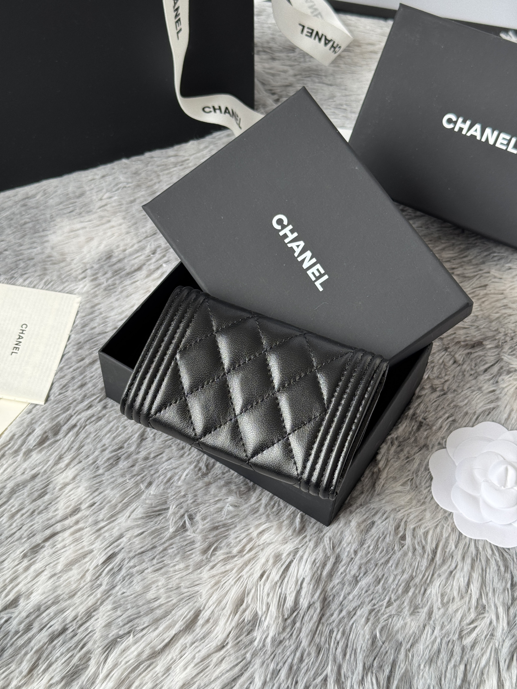 Ch**el boy Ch**el flap card holder a80603 7.5x11.3x2.1cm