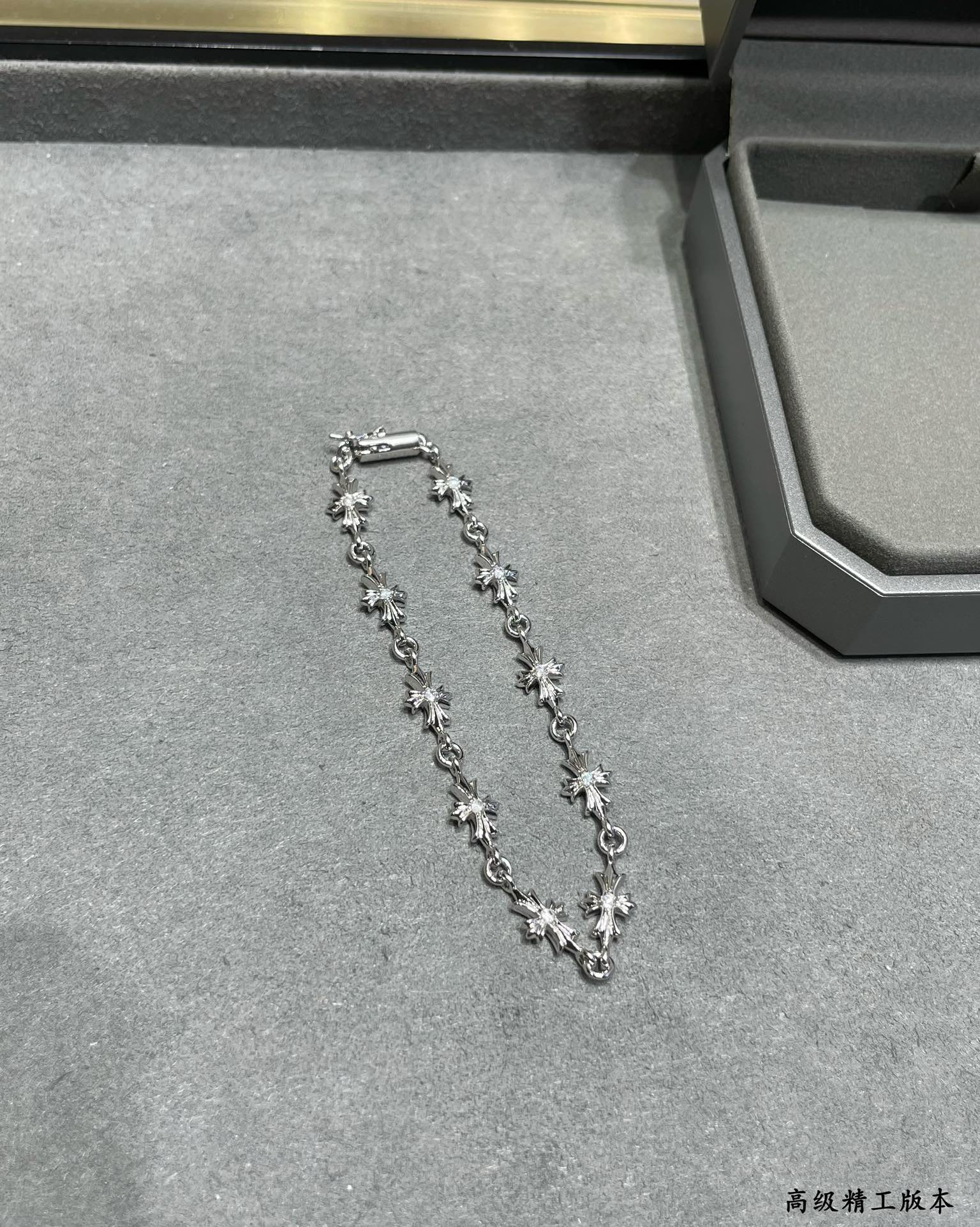 Ch*0me He**ts Cross Bracelet