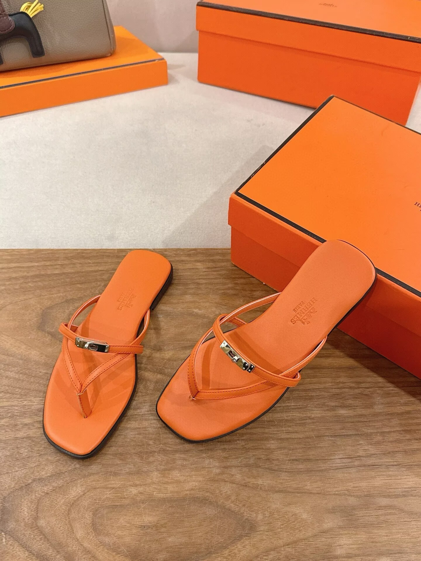 UA Hermès Miss Sandals
