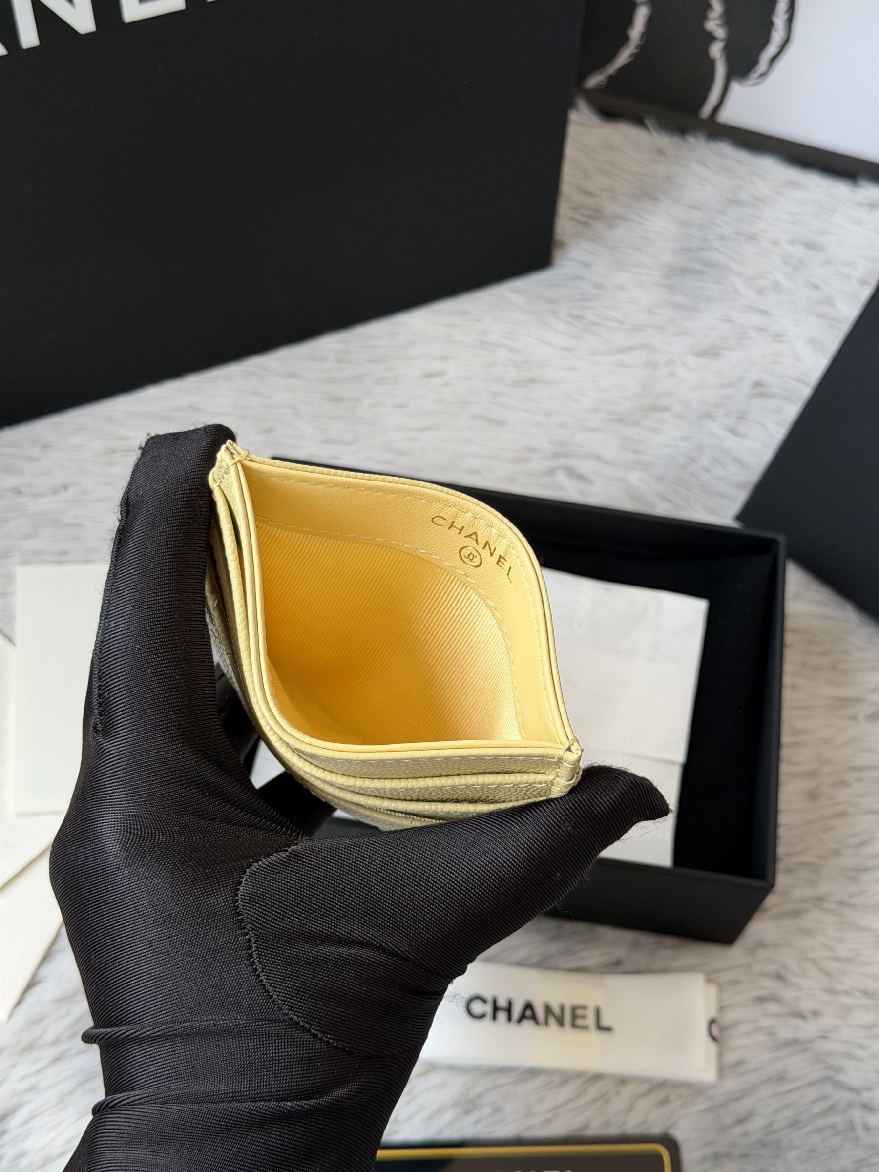 Ch**el card holder as4472 11x10cm