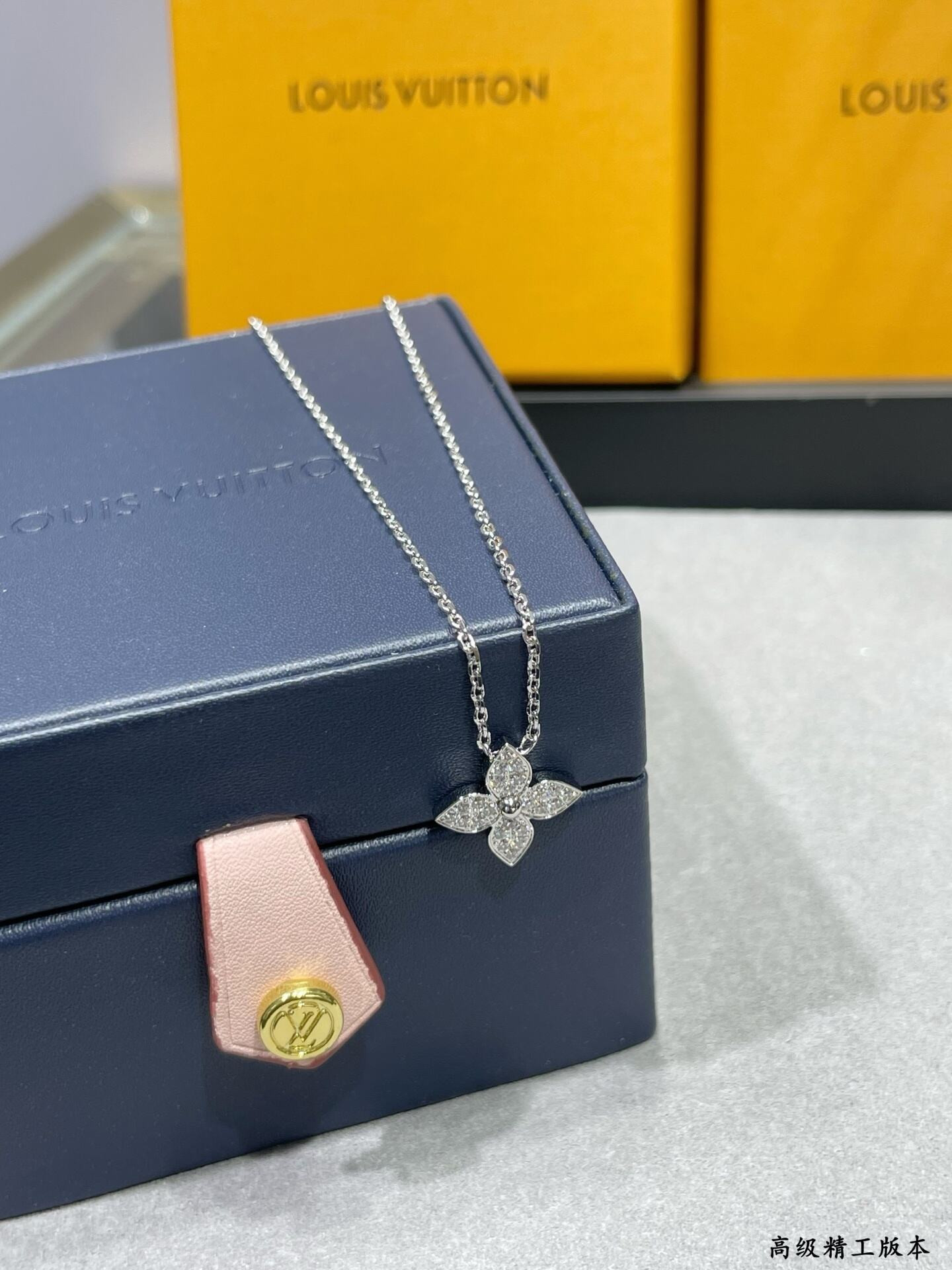 LV Single Flower Full D1am0nd Necklace