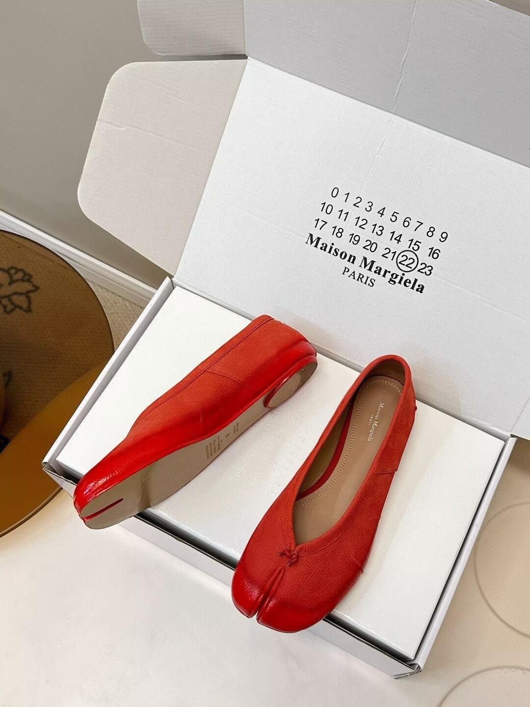 UA Maison Margiela Tabi Leather Ballet Flats