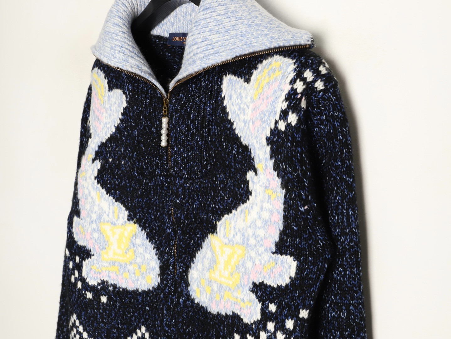 L0vis Vvtt0n Sweaters Coats