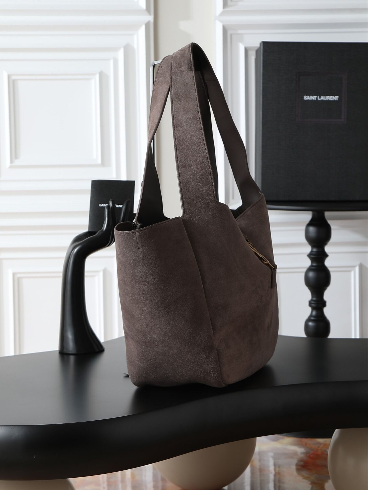 Y51 le 5 à 7 bea in suede 50×28×18cm