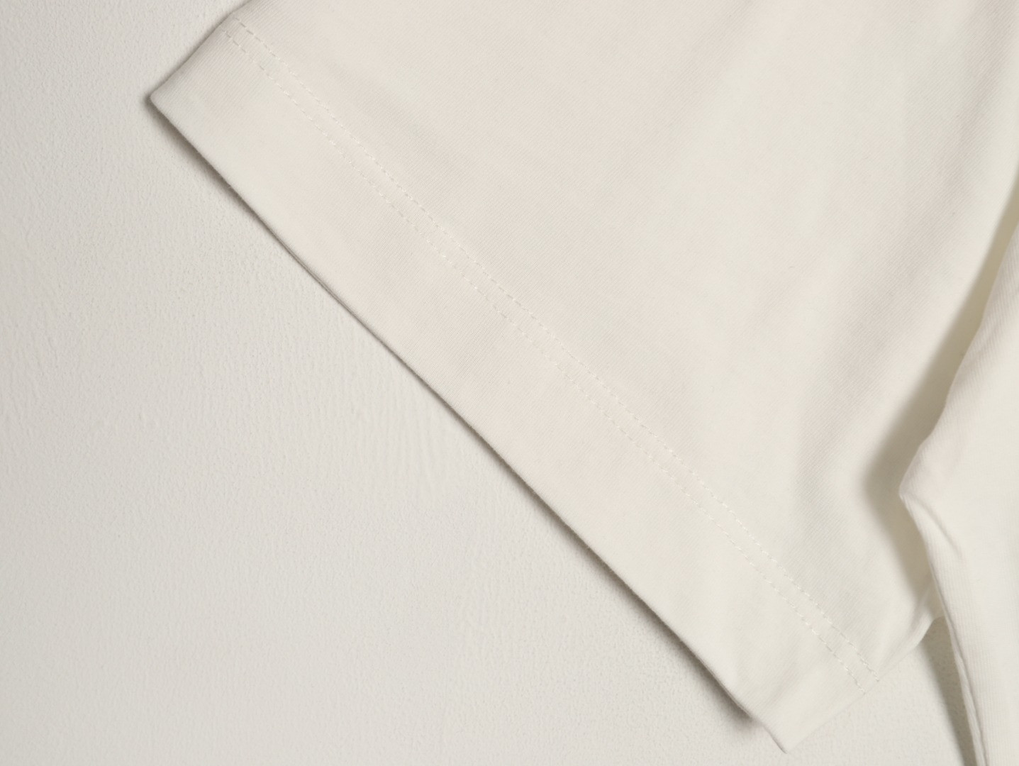 MAISON MARGIELA MM6 Short-sleeved T-shirt