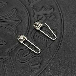 Ch*0me He**ts Earrings