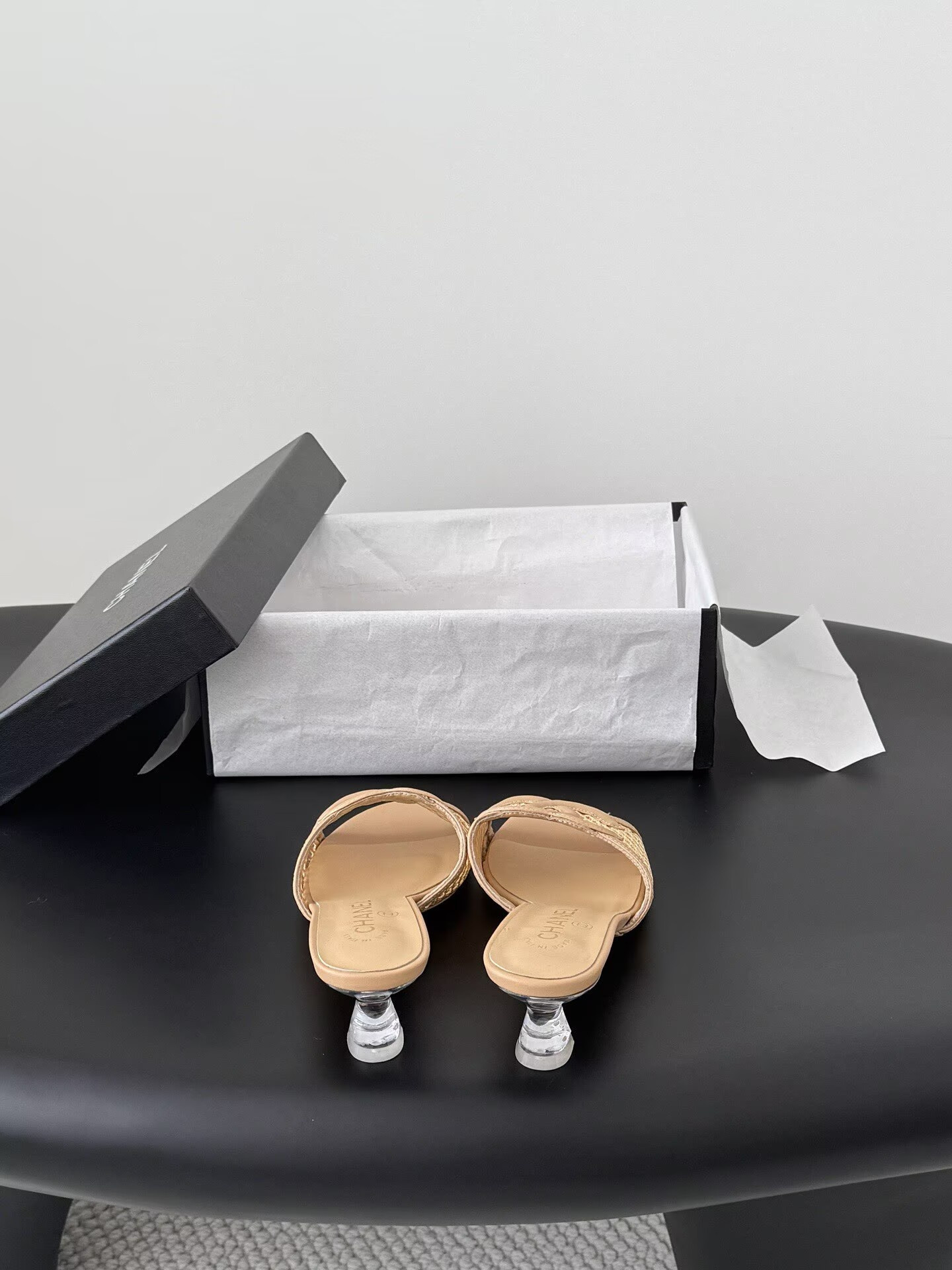 ua Ch**el sandals 4.5cm heel
