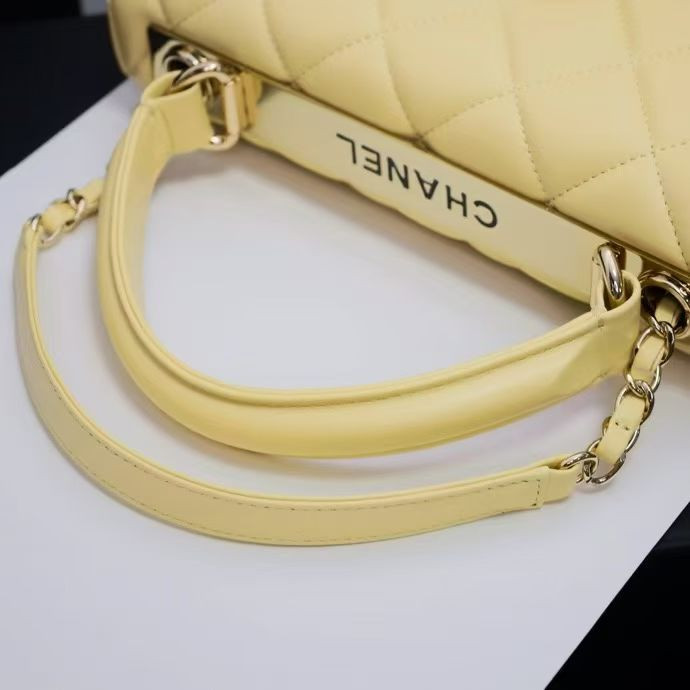 Ch**el flap bag with top handle 17x25x12cm