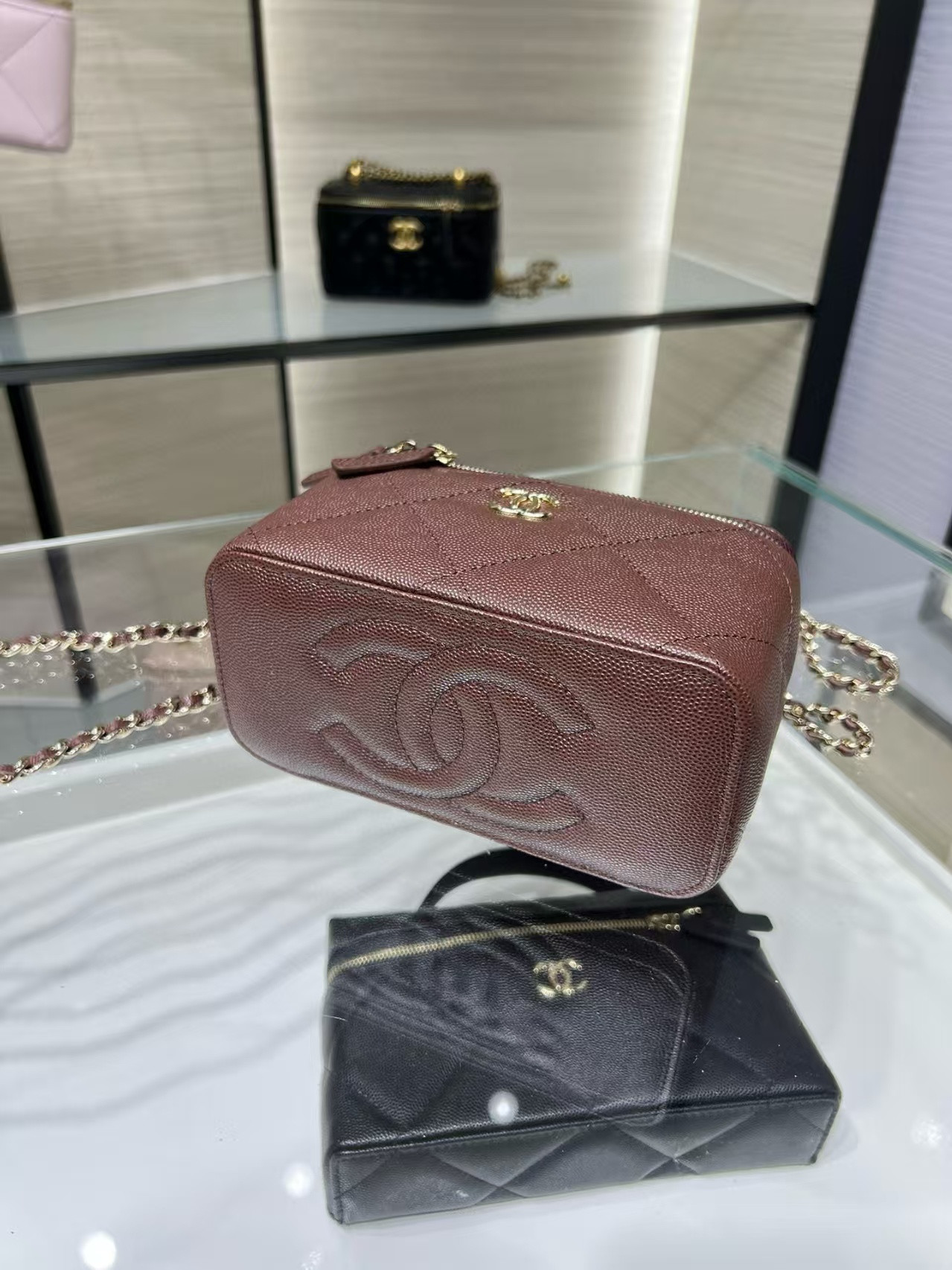 Ch**el Vanity With Chain AP4933 17x9.5x8cm