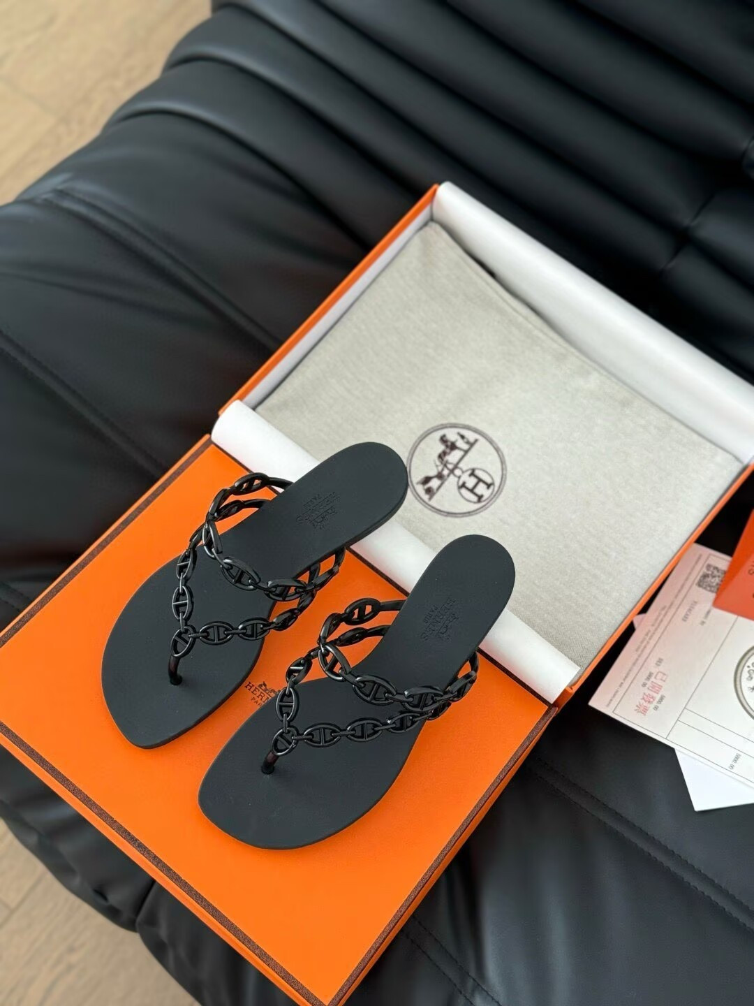 UA Hermès Island Sandal