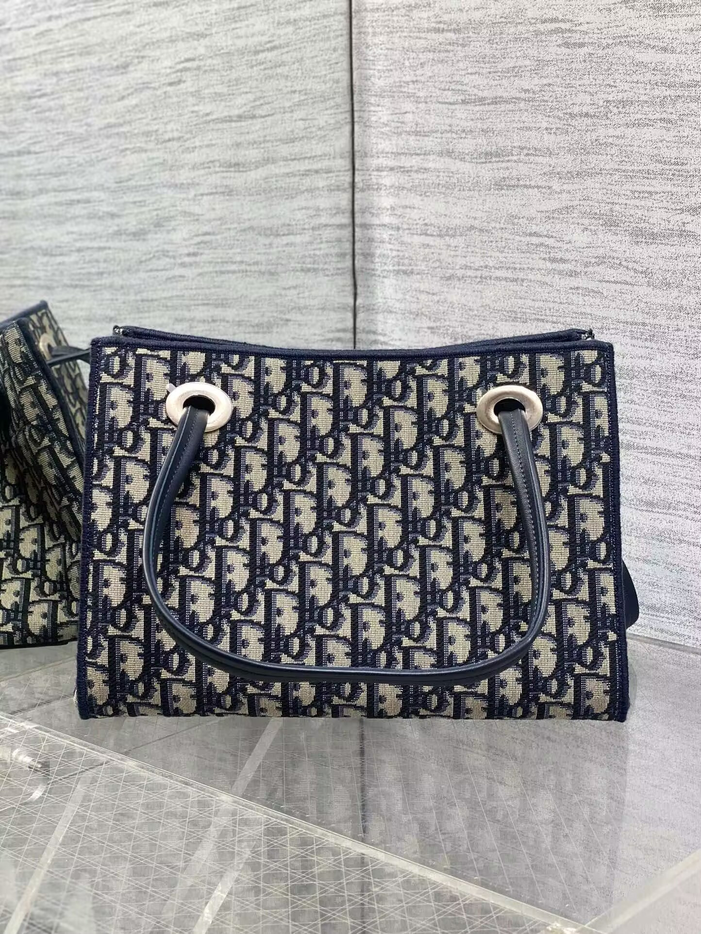 Dior Small Shopping Bag 27x19x13.5cm