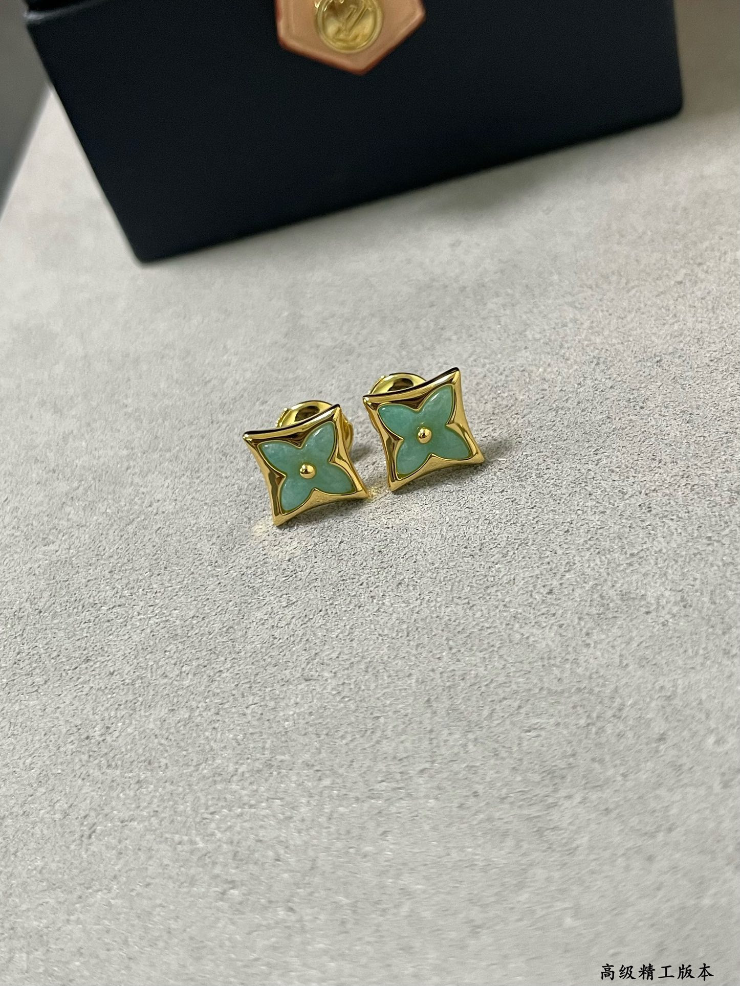 L0vis Vvtt0n Amazonite Square Earrings
