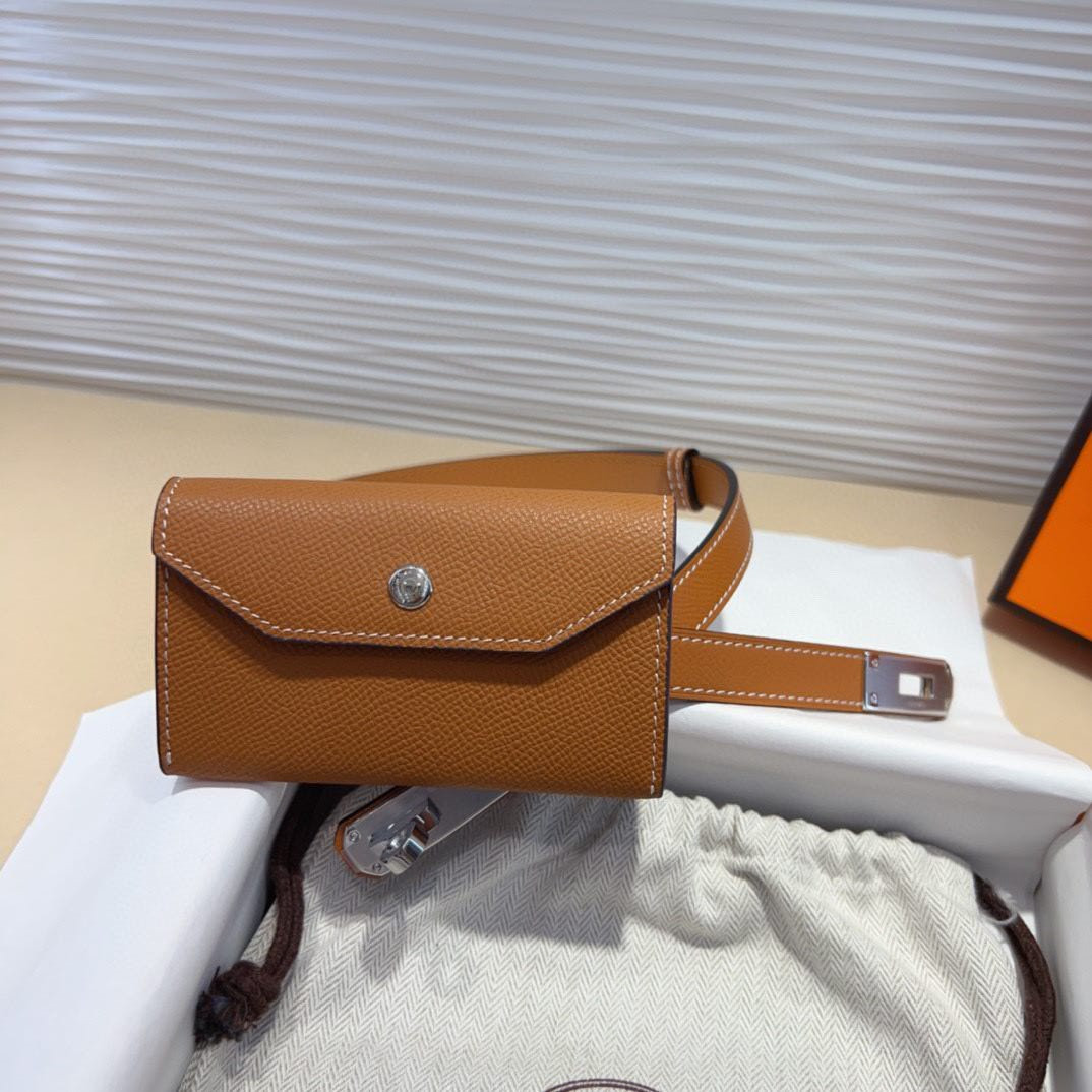 H**me5 kelly pocket 18 belt