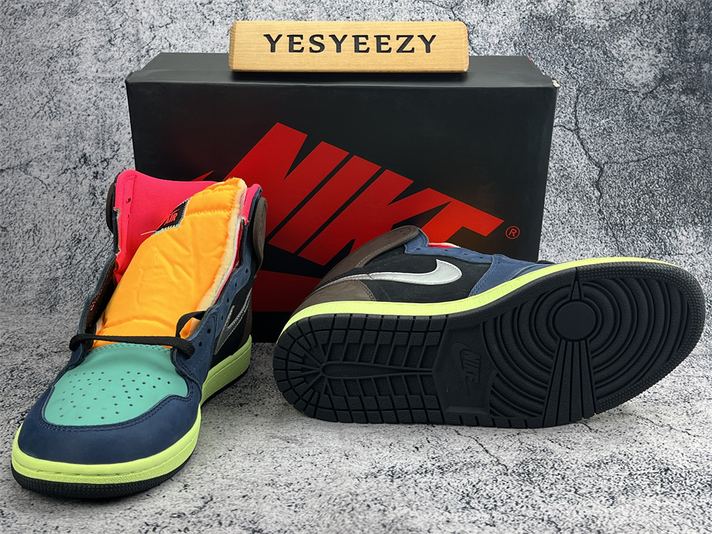 UA AIR JORDAN 1 RETRO HIGH 