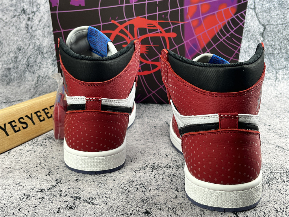 UA AIR JORDAN 1 RETRO HIGH OG 