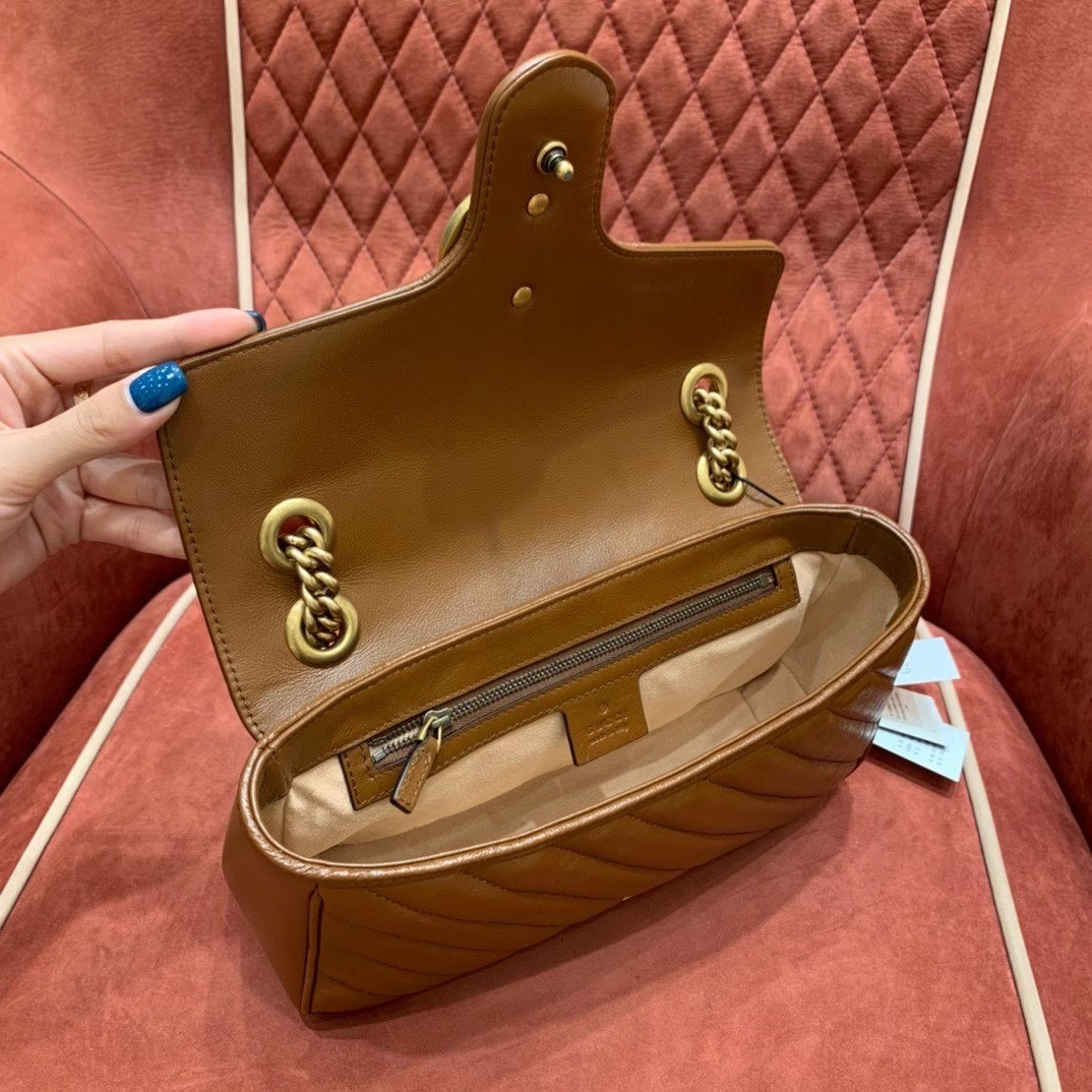 Gvc*1 GG Marmont small matelasse shoulder bag 26cm