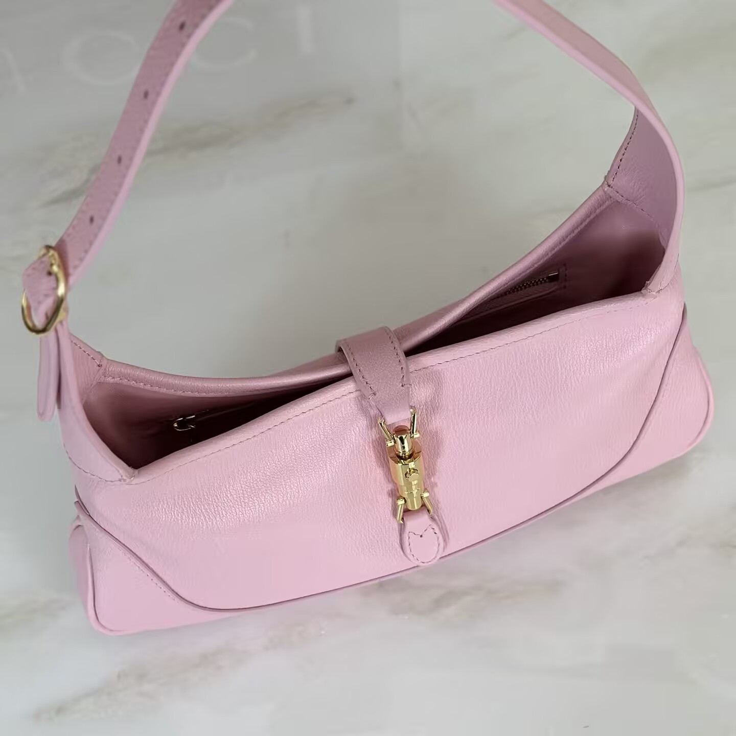 Gucci Jackie Slim Shoulder Bag 27x13x3.5cm