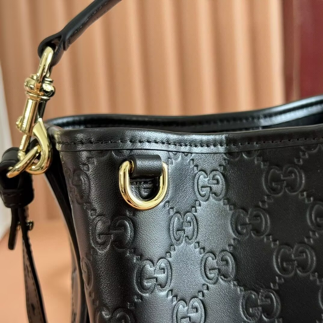 Gvc*1 GG Emblem Small Bucket Bag 19x18x11cm