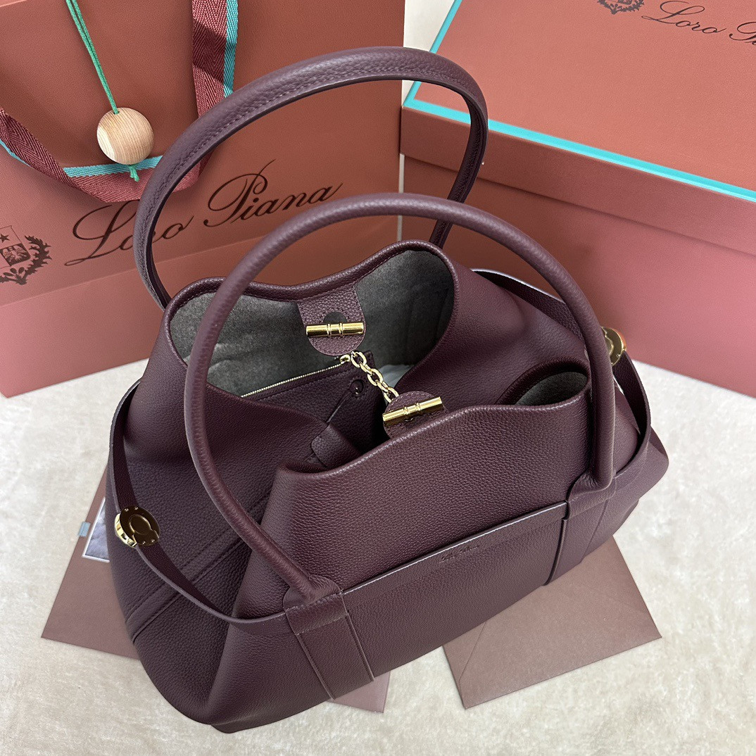 L0r0 P1ana Large Ghiera Shopper 40 X 26 X 18CM