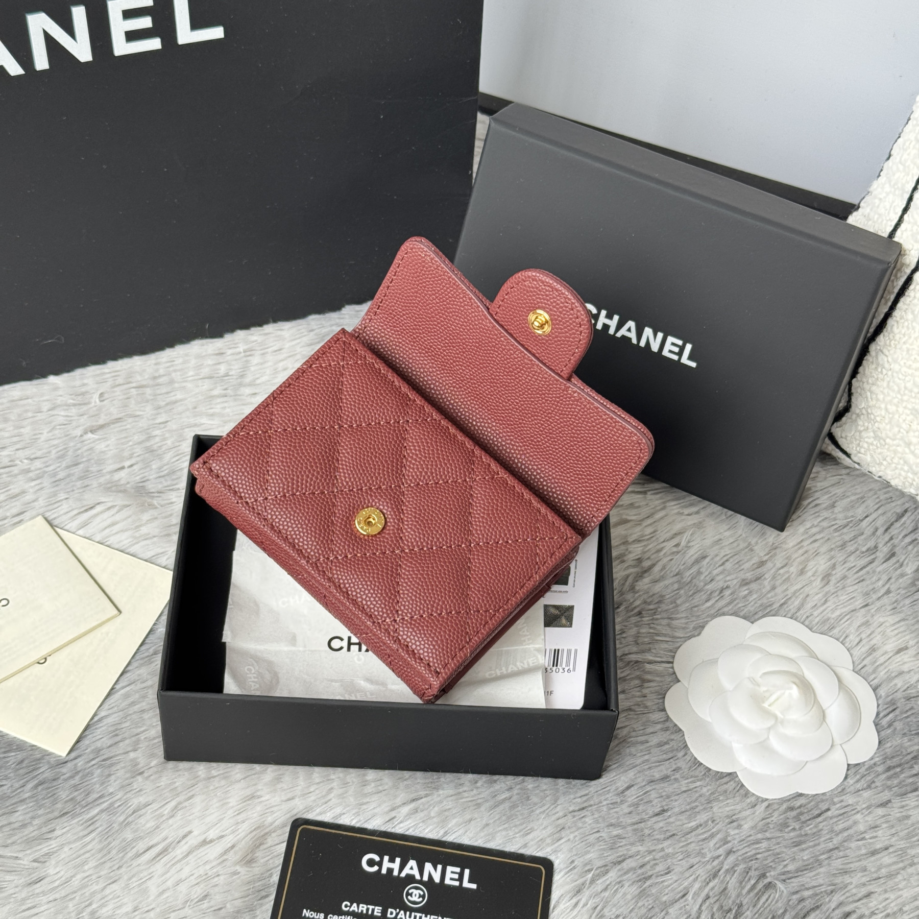 Ch**el card holder 10.5x7.5x3cm