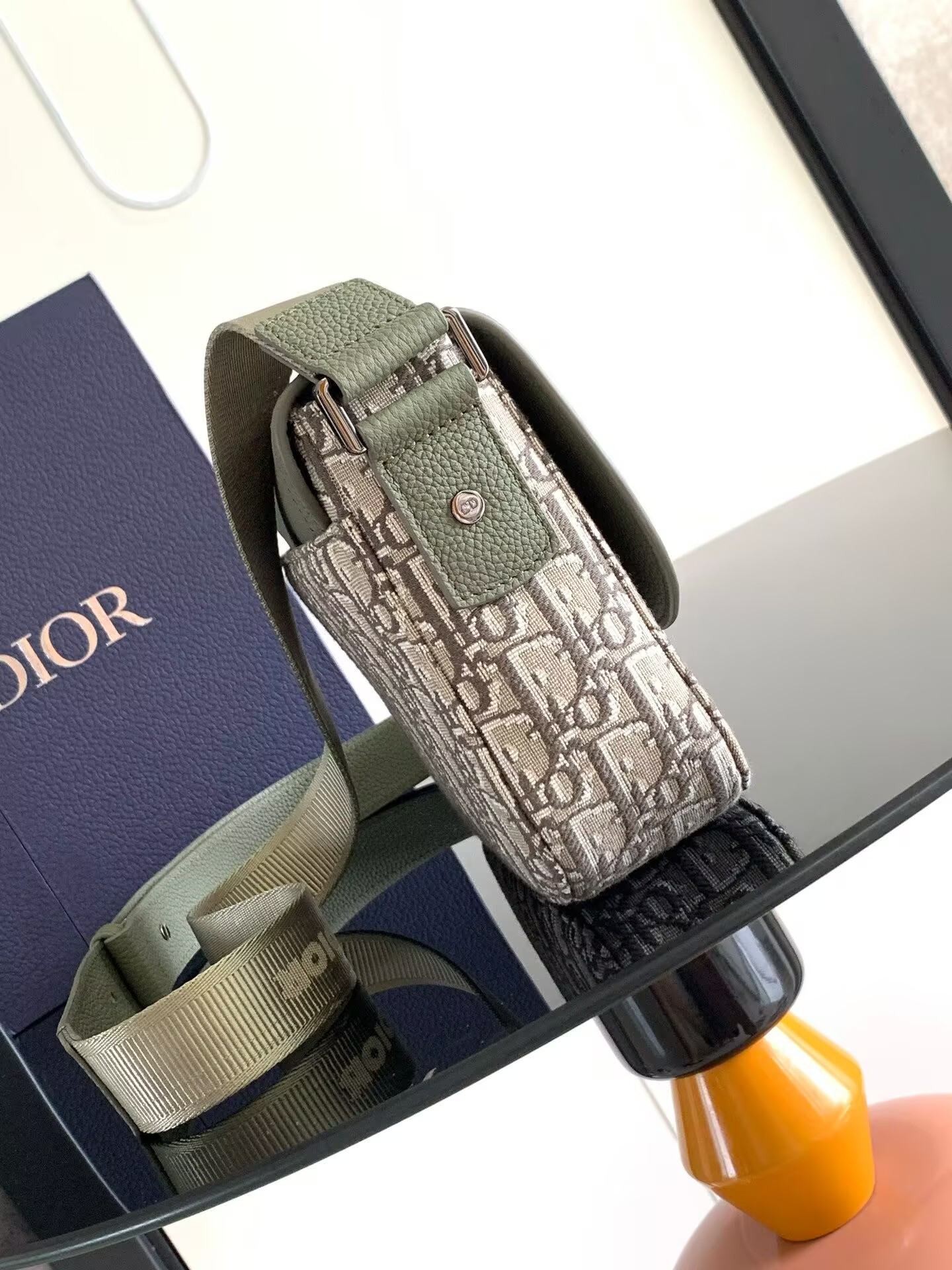 D10r Saddle Messenger Bag 23x18x6cm