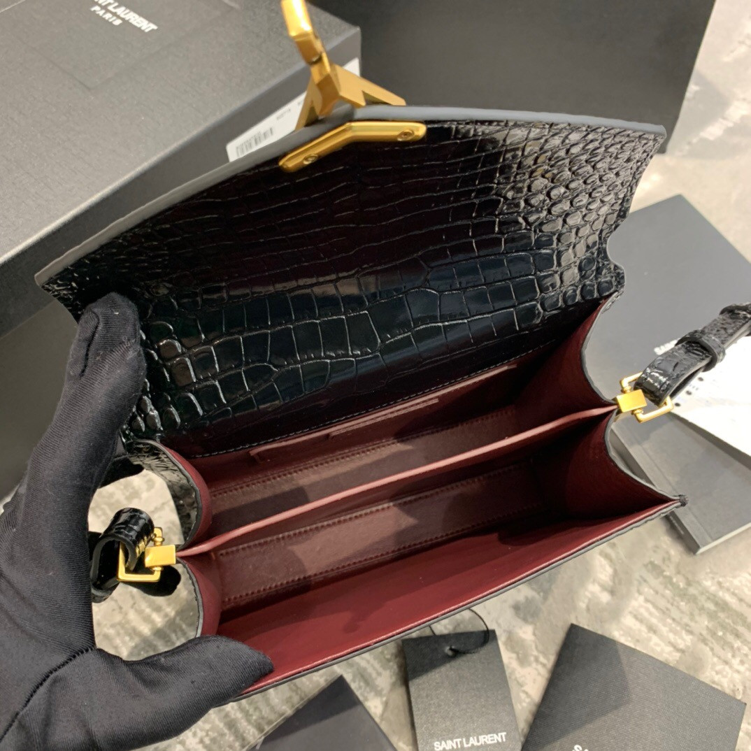 Small Y51 Cassandra Monogra Clasp Bag