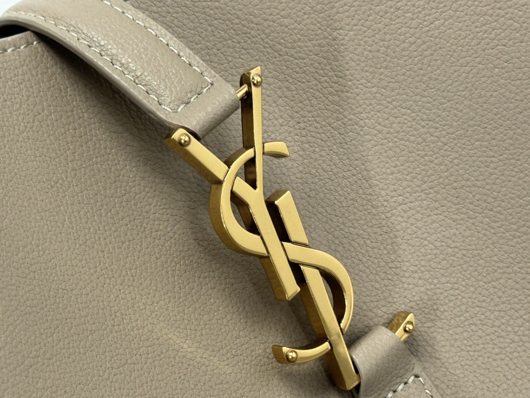 Y51 LE 5 À 7 30 X 31 X 13 CM