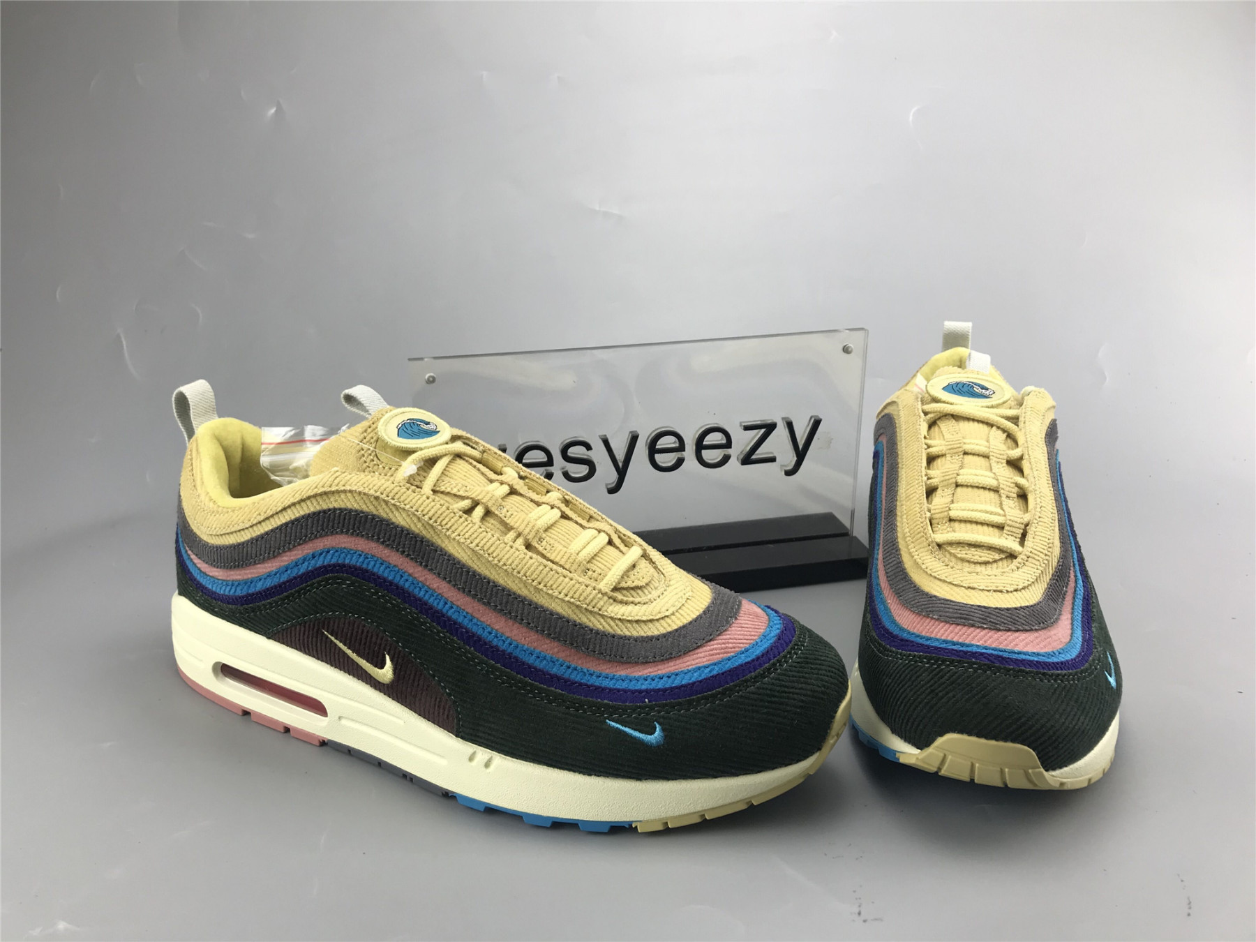 UA NIKE AIR MAX 1/97 VF SW SEAN WOTHERSPOON