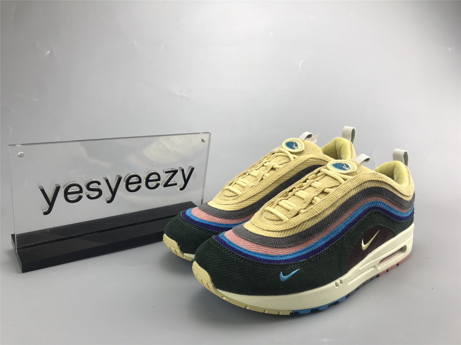 UA NIKE AIR MAX 1/97 VF SW SEAN WOTHERSPOON